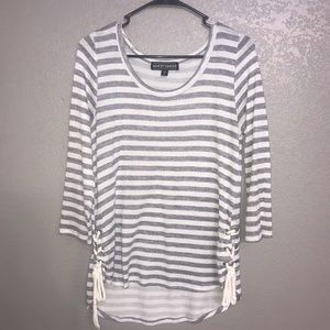 Almost Famous Tops - SHIRT Almost Famous Tops - SHIRT